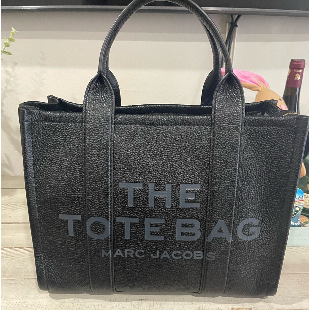 Marc Jacobs The Tote Bag